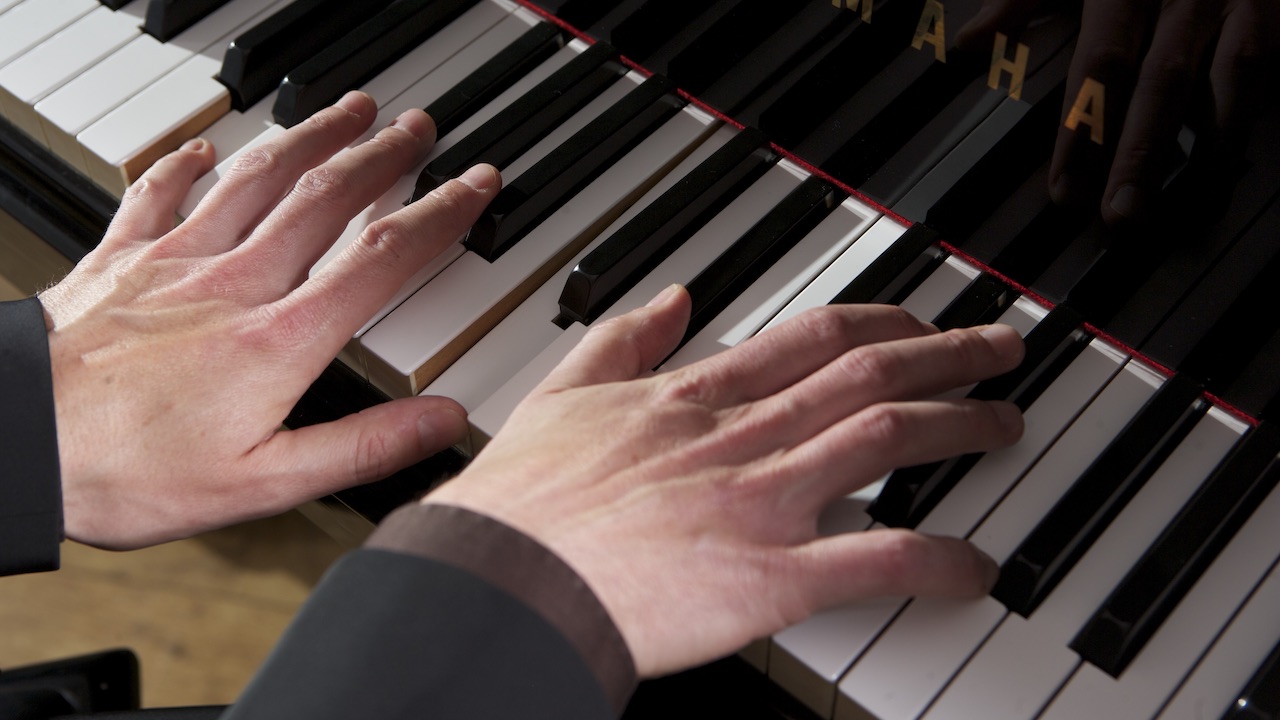 Wolfgang Maiwald teaching jazz piano